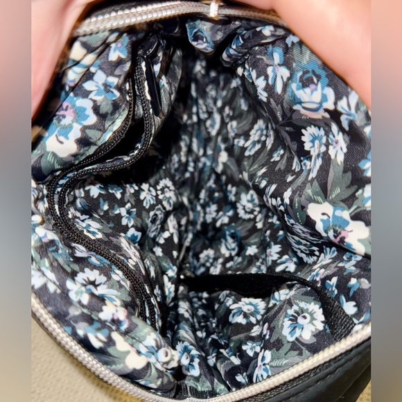 Vera Bradley Black Quilted Crossbody Bag - Picture 3 of 3